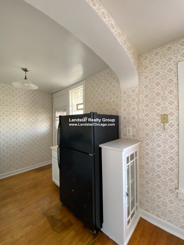 Foto del edificio - 5043 N Springfield Ave