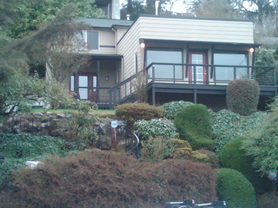 2515 Dexter Ave N, Seattle, WA 98109 House for Rent in Seattle, WA