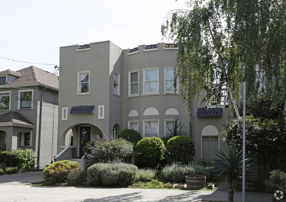 Building Photo - 411 Hudson St