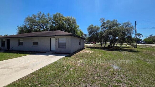 Foto del edificio - 110 Stephenson Ave