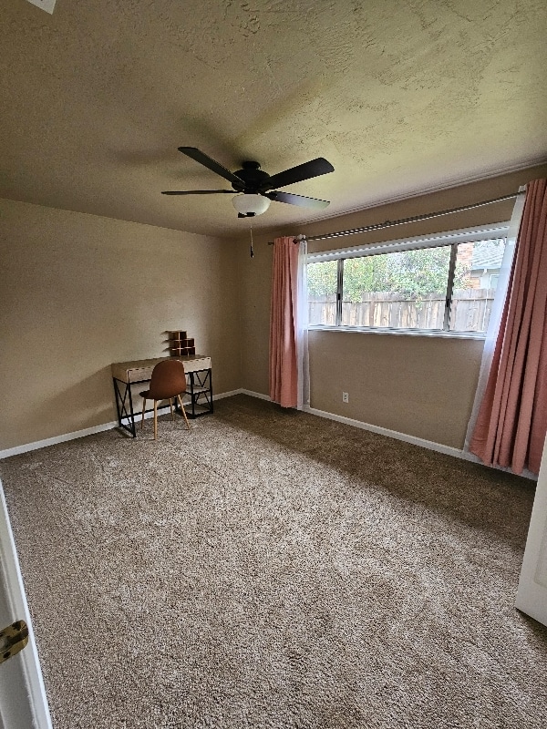 Building Photo - 590 Dee Ct