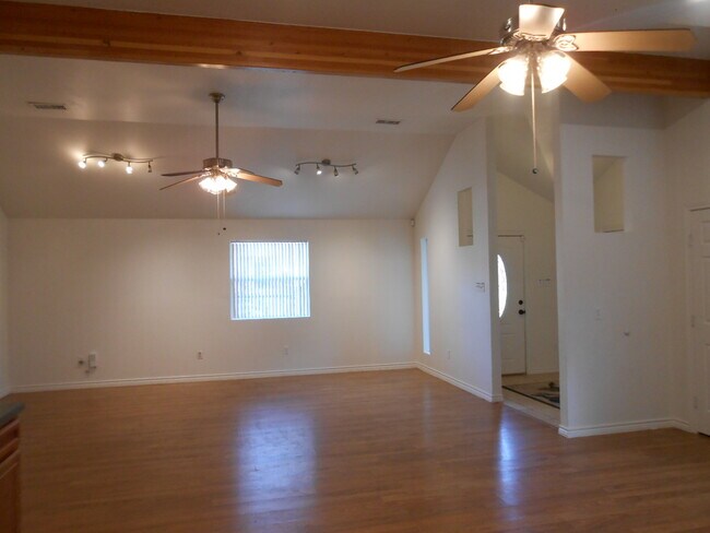 Building Photo - 4221 Tolbert St