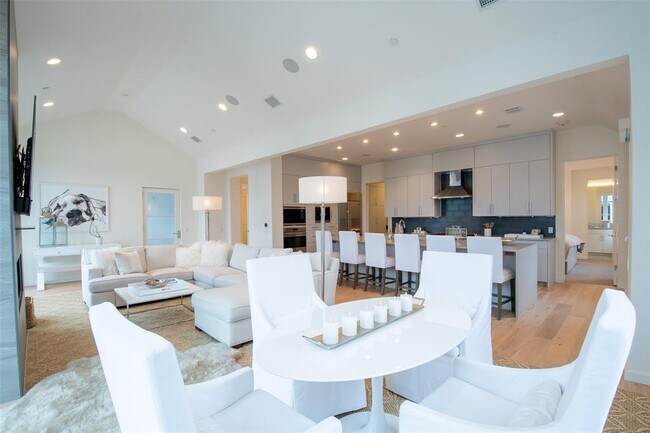 Foto del edificio - 4502 Abbott Ave