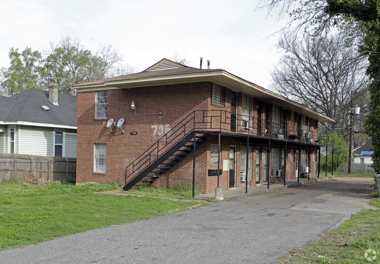 Foto principal - 736 Richmond Ave