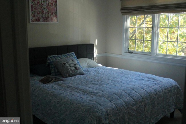 Foto del edificio - 67 Cabot Dr