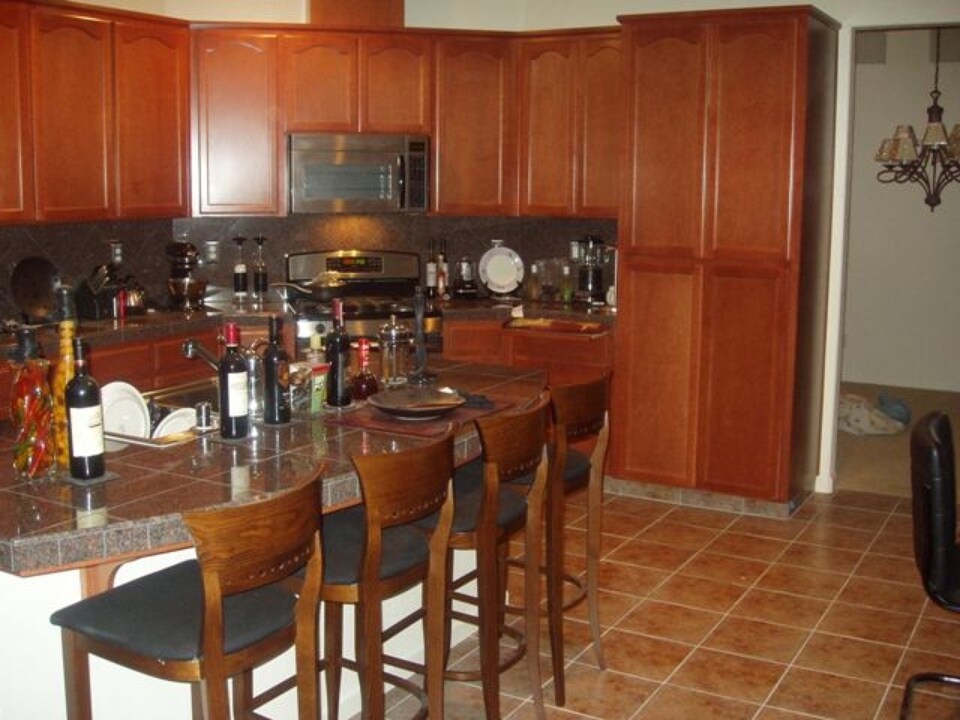 Primary Photo - 1055 Foxfire Drive