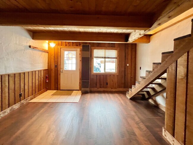 Foto del edificio - Downtown 2bedroom Townhome