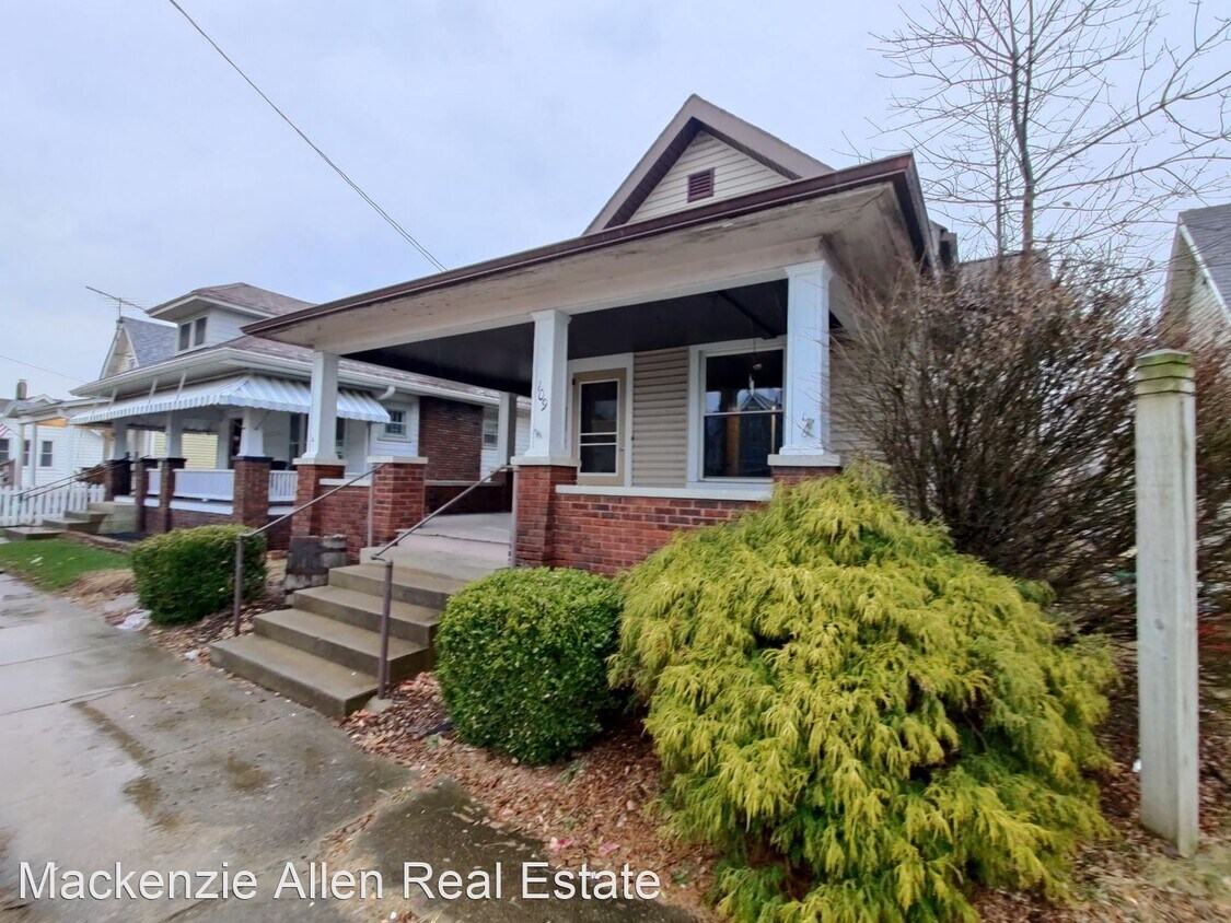 Foto principal - 3 br, 2 bath House - 109 W Locust