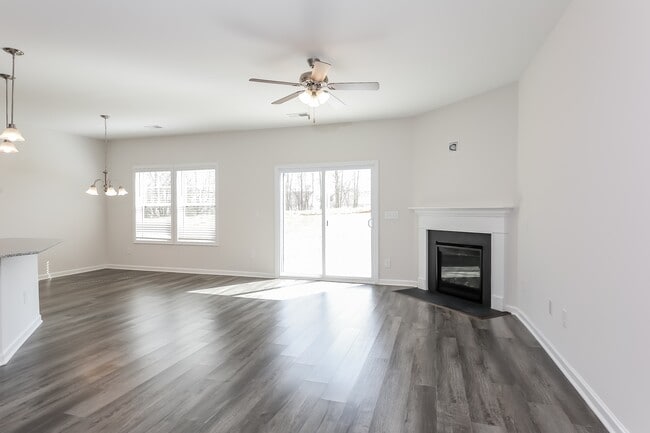 Building Photo - 117 Highland Park Ct