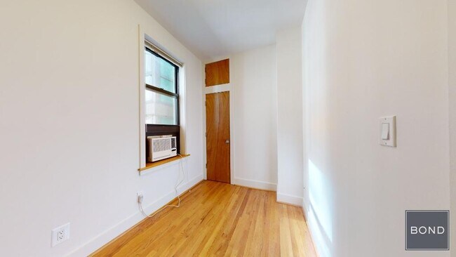 Foto del edificio - 129 E 97th St