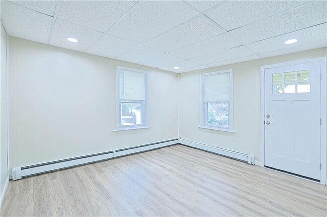 Building Photo - 156 Urban Ave