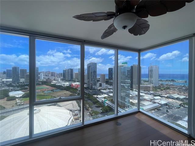 Foto del edificio - 888 Kapiolani Blvd