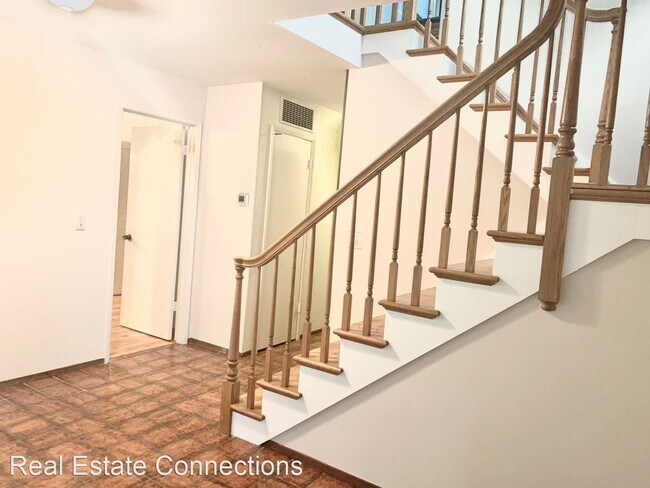 Building Photo - 6 br, 2.5 bath House - 2619 Neves Ct.