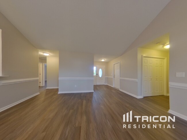Building Photo - 10 Jersey Ct