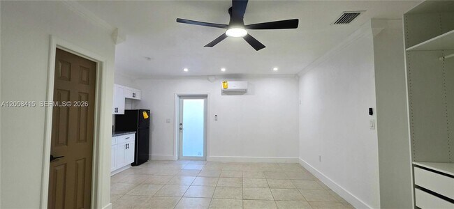 Foto del edificio - 15182 SW 69th St