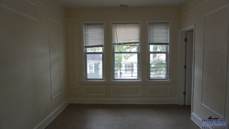 Foto del edificio - 120 Norwood St
