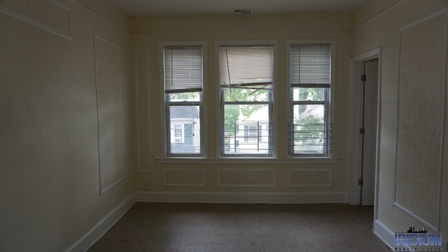 Foto del edificio - 120 Norwood St