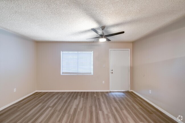 1HAB, 1BA - 510 ft² - Tides on 51st