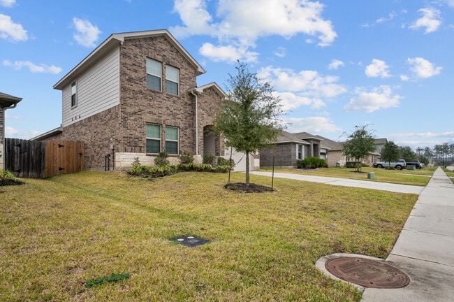 Building Photo - 20811 Olive Leaf St