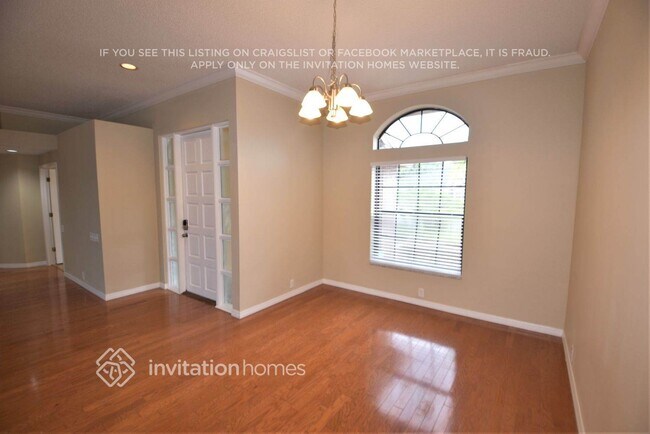 Foto del edificio - 4443 Bardsdale Dr