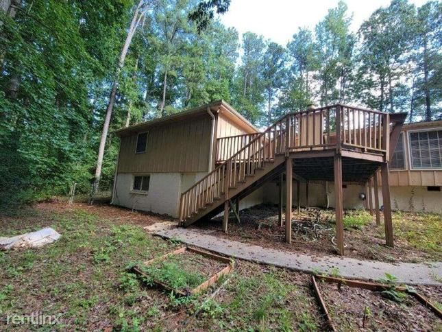 Building Photo - 5 br, 3 bath House - 782 Britt Road Road SW