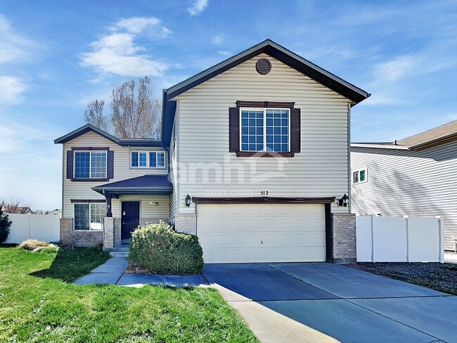 Building Photo - 512 Water Wheel Ln