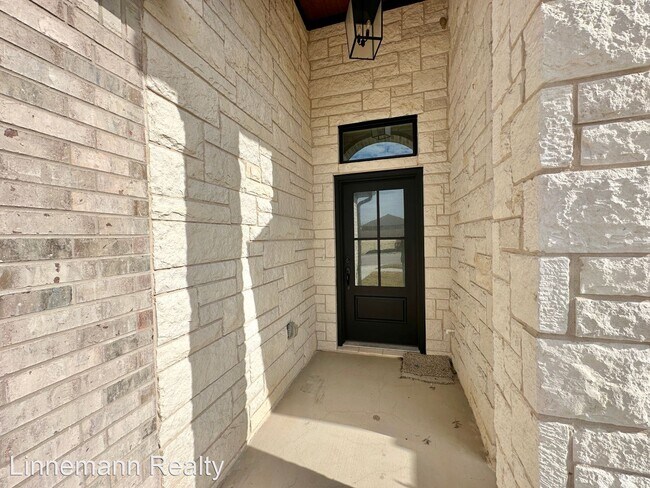 Building Photo - 4 br, 2 bath House - 8508 Kasen Avenue