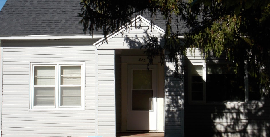 Primary Photo - 422 Broadway St