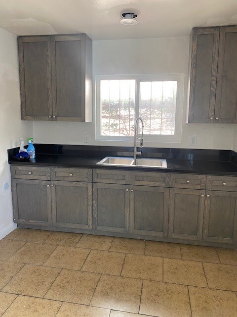 Foto del edificio - 1336 W 227th St