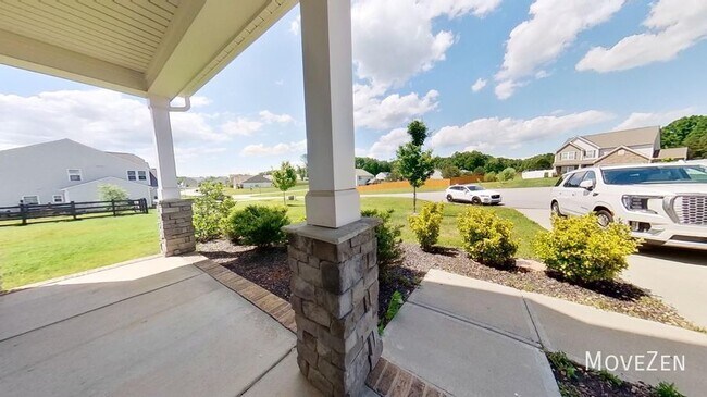 Foto del edificio - 116 Summerfield Ct