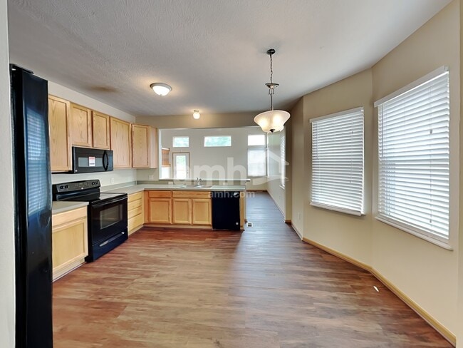 Building Photo - 7253 Winterbek Ave