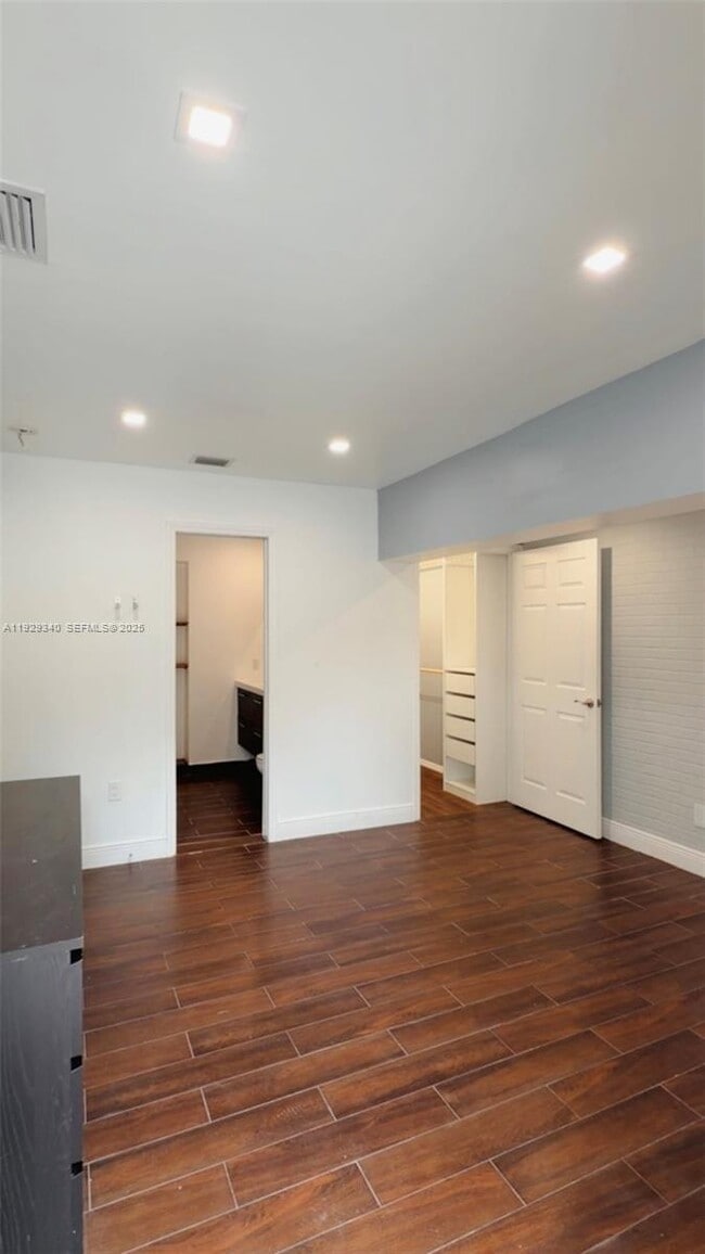 Foto del edificio - 10245 SW 125th Ave