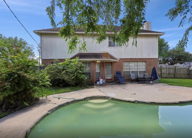 Foto del edificio - 9540 Northmeadow Dr