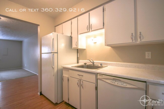 Building Photo - 2611 Neals Ln