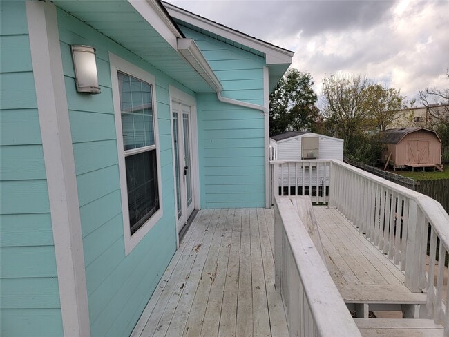 Building Photo - 1010 22nd St