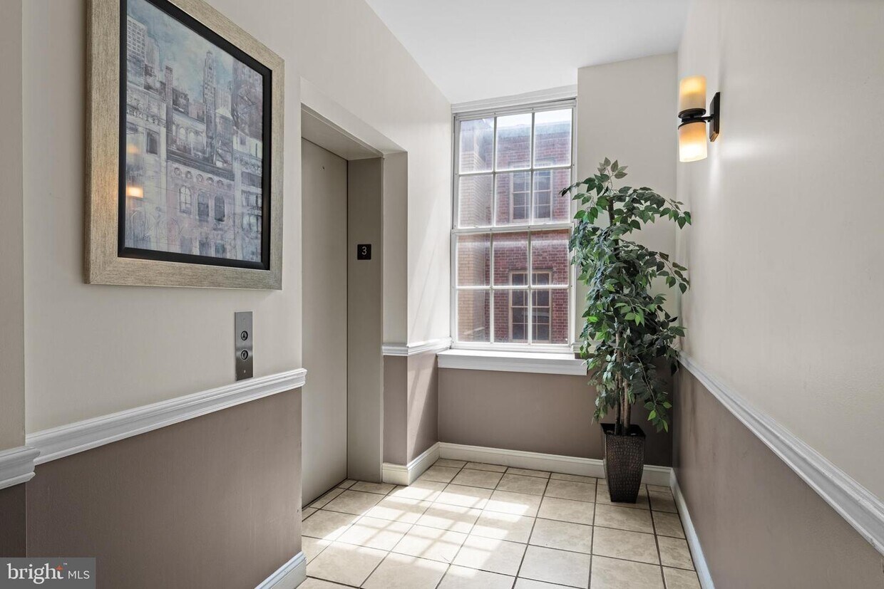 61010 Strawberry St Unit 10