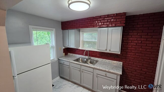 Building Photo - Great 3BD House in North College Hill