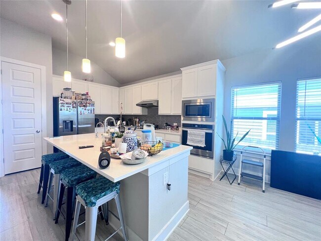 Building Photo - 9616 Grapevine Leaf Dr