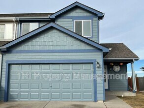 Building Photo - 2027 Birch Ave