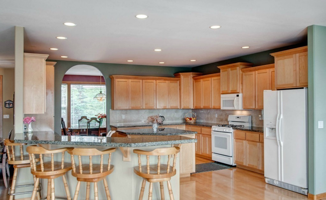 Building Photo - Beautiful 4 Bedroom Home