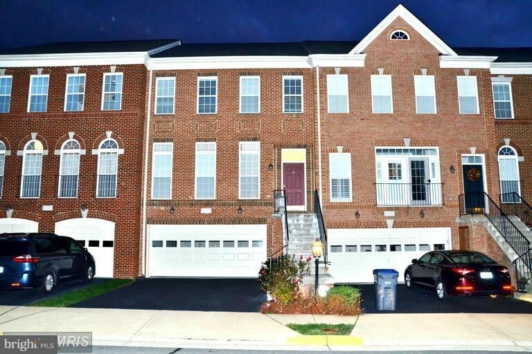 22024 Avonworth Square, Broadlands, VA 20148 Townhome Rentals in