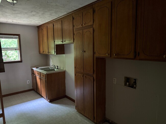 Foto del edificio - 617 NE Stallings Dr