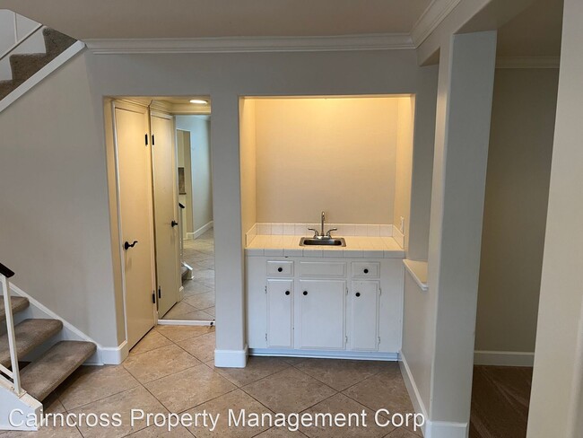 Building Photo - 2 br, 3 bath House - 3118 Via de Caballo