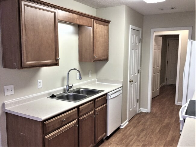 Building Photo - 509 Dresler Rd