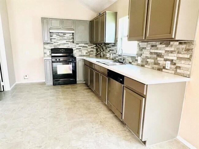Foto del edificio - 15034 Sugar Sands Dr