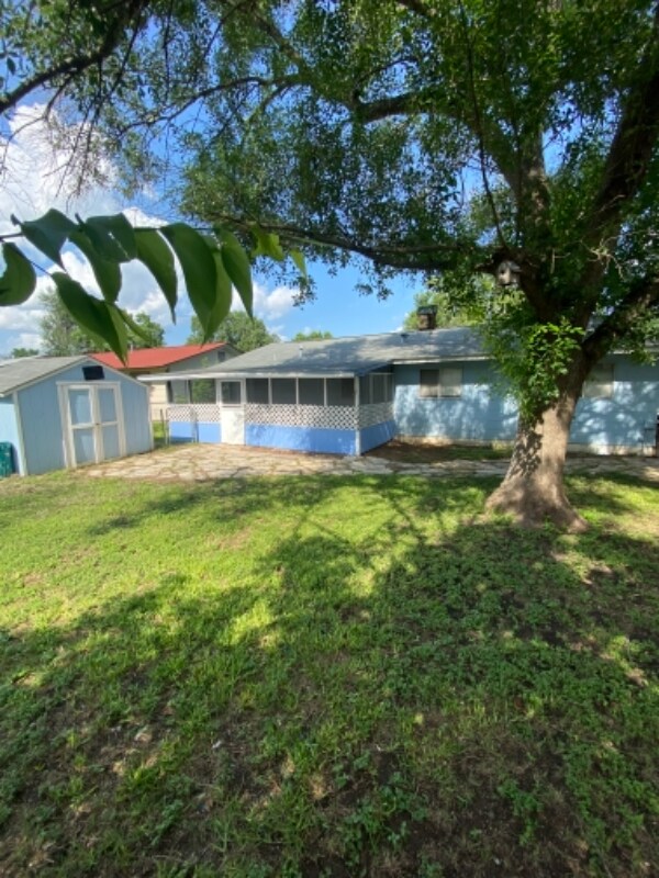 Foto del edificio - 209 Brenda Dr