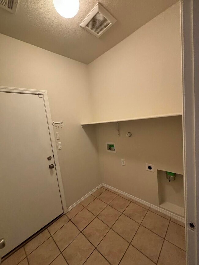 Foto del edificio - 3012 Tierra Dorado Dr SW