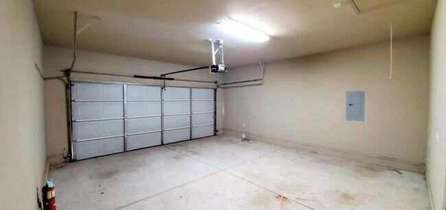 Foto del edificio - 13 NW 156th St