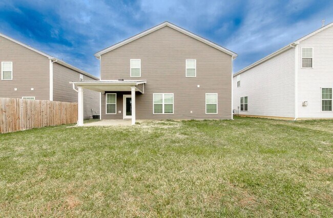 Foto del edificio - Caswell Springs - 4 bed, 3 full bath home
