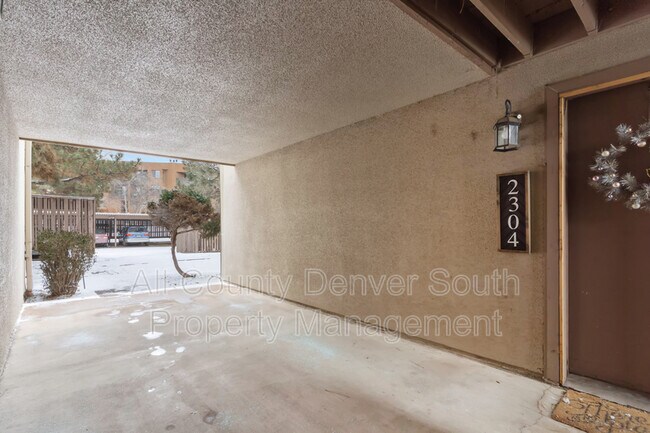 Foto del edificio - 2525 S Dayton Way